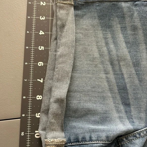 Arizona Jean Company Blue Casual Jean Shorts - Picture 2 of 4